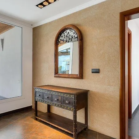 Sleeps 8 Pool Air Con Wifi Villa *